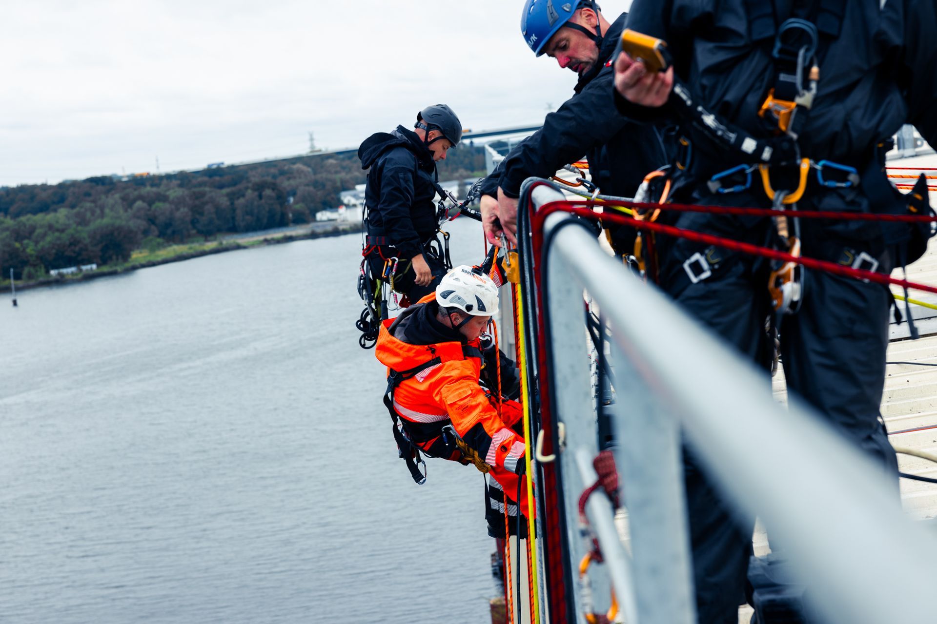 Industrieklettern bei HöhenSicher