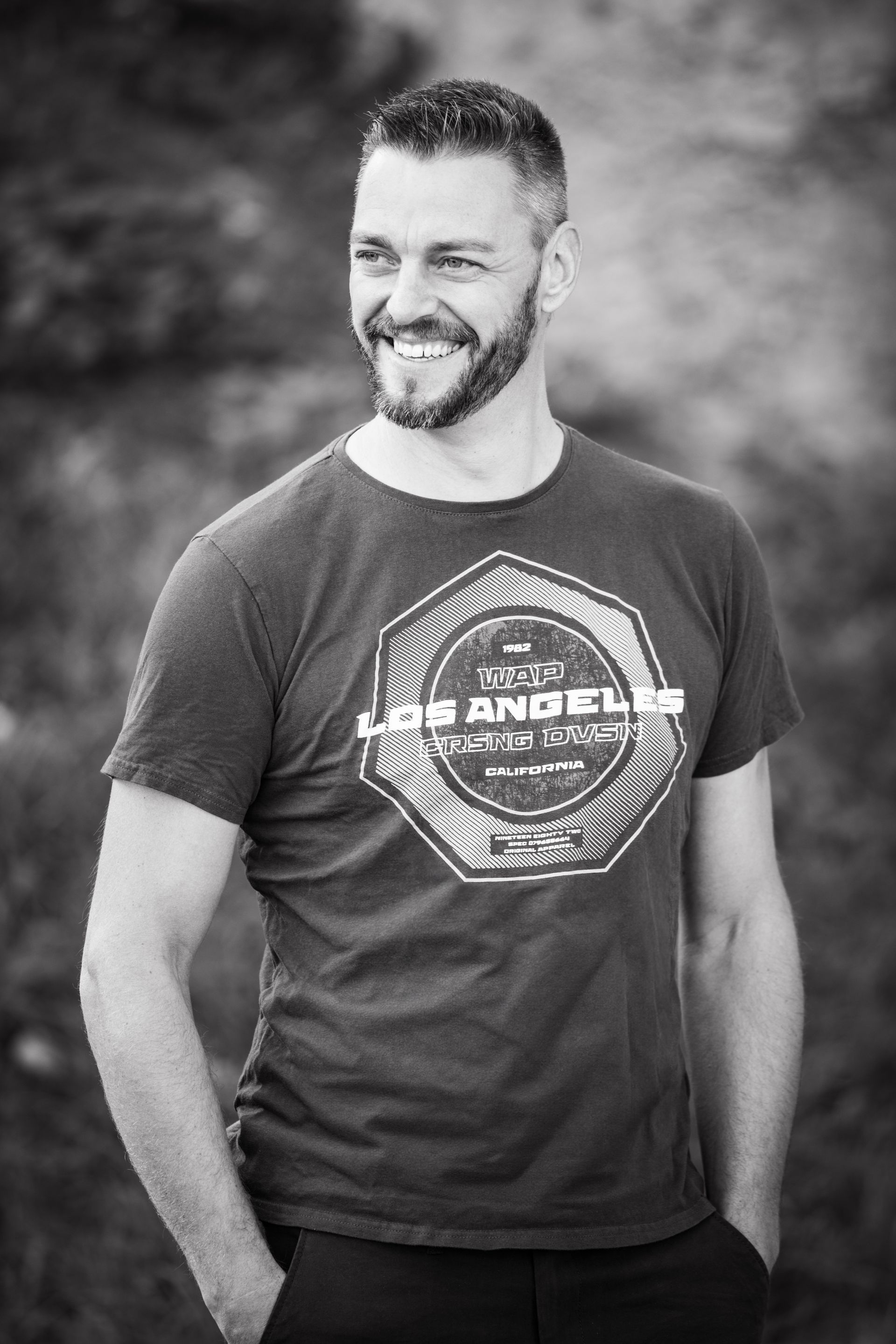 Outdoor-Männerportraits – Authentische und dynamische Aufnahmen in Esslingen und Umgebung.