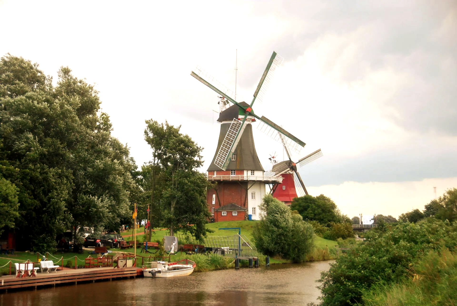 Zwillingsmühlen in Greetsiel