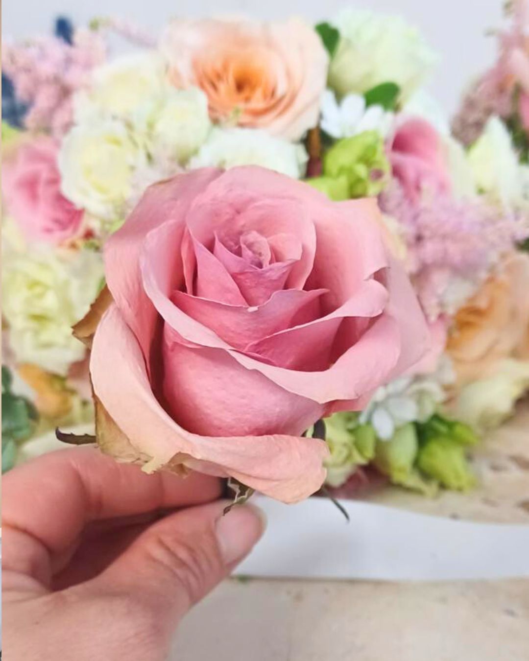 Three dimensionally preserved flower