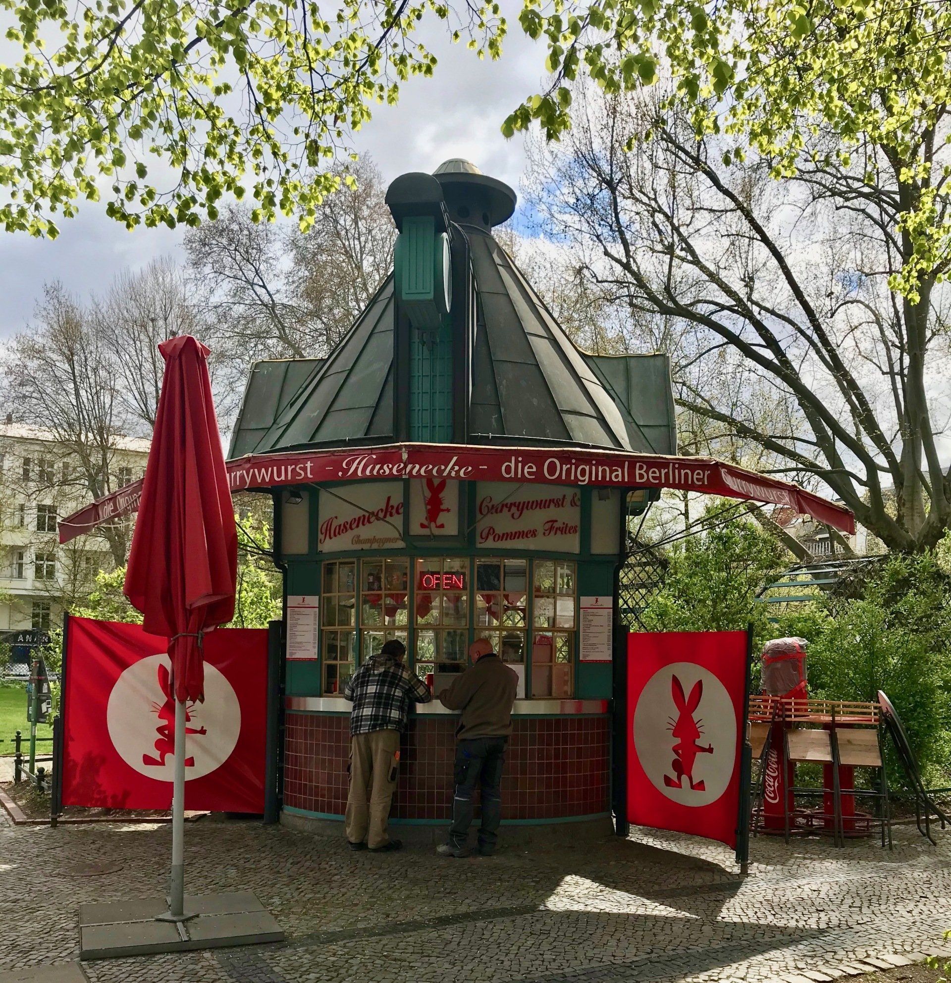 Freude im sTadtbild: Kiosk am Savignyplatz Kiosk am Savignyplatz