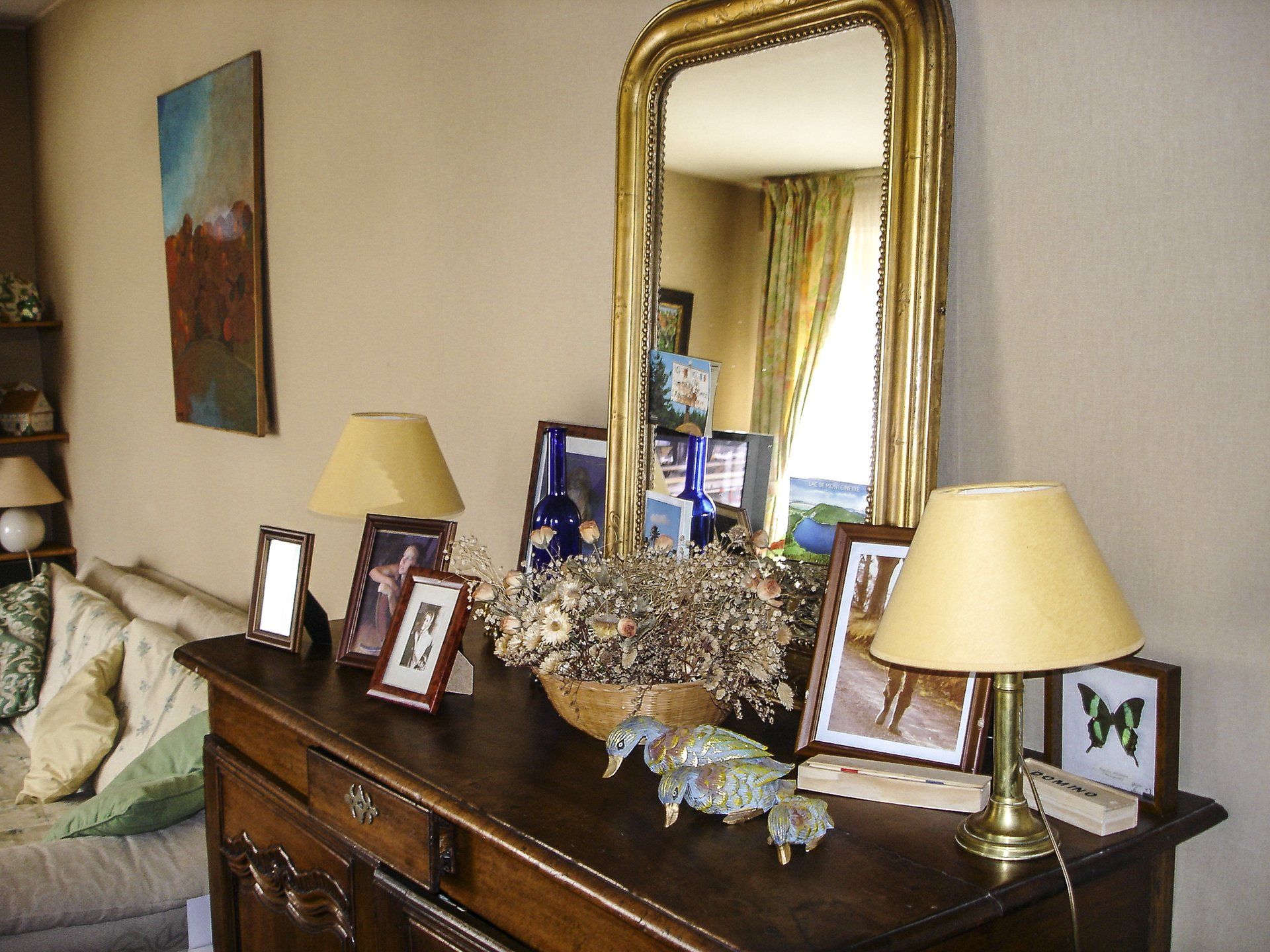 Coin détente et lecture dans le salon