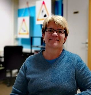 Thomas, Fahrschule, fahrschule, fahrschule Stuttgart, Fahrschule west, Fahrschule botnang, thomas, thomasfahrschule, Stutttgart West, stuttgart west, Thomas Fahrschule, Fahrstunde, Vaihingen, Stuttgart, fahren, lernen, Fuehrerschein, Moehringen, Duerrlewang, Rohr, empfehlung, beste Fahrschule, Robert-Koch-Str.2, Schwabengalerie