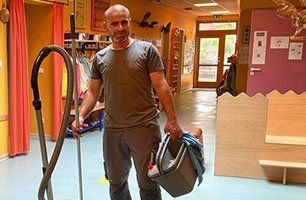 Reinigung öffentlicher Gebäude FIVE STAR Gebäudeservice GmbH