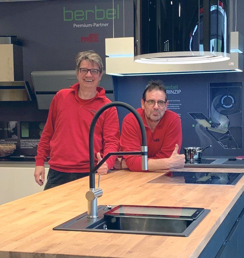 Geschäftsführerin MEE München muenchen@mee.de