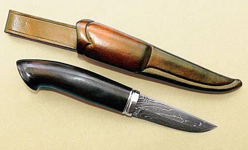 Nr.20 Kleines Jagdmesser mit Damastklinge Griff: Ebenholz