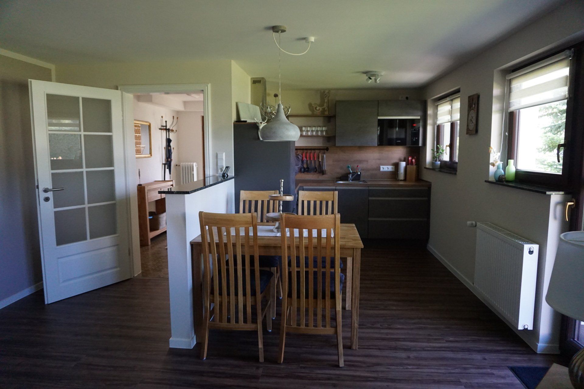 Wohnzimmer/Küche nach der Sanierung