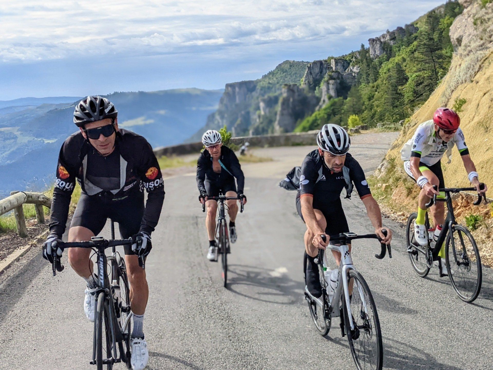Vélo de route dans les Alpes