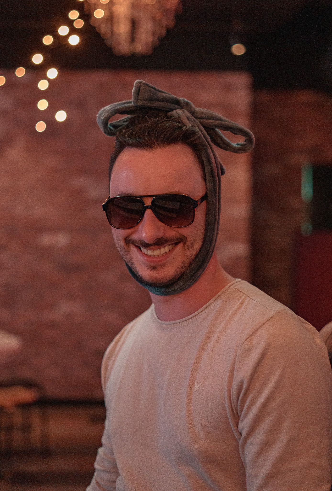 Mann mit Brille und Schal, Bild von Fotograf Hannes Schmidt