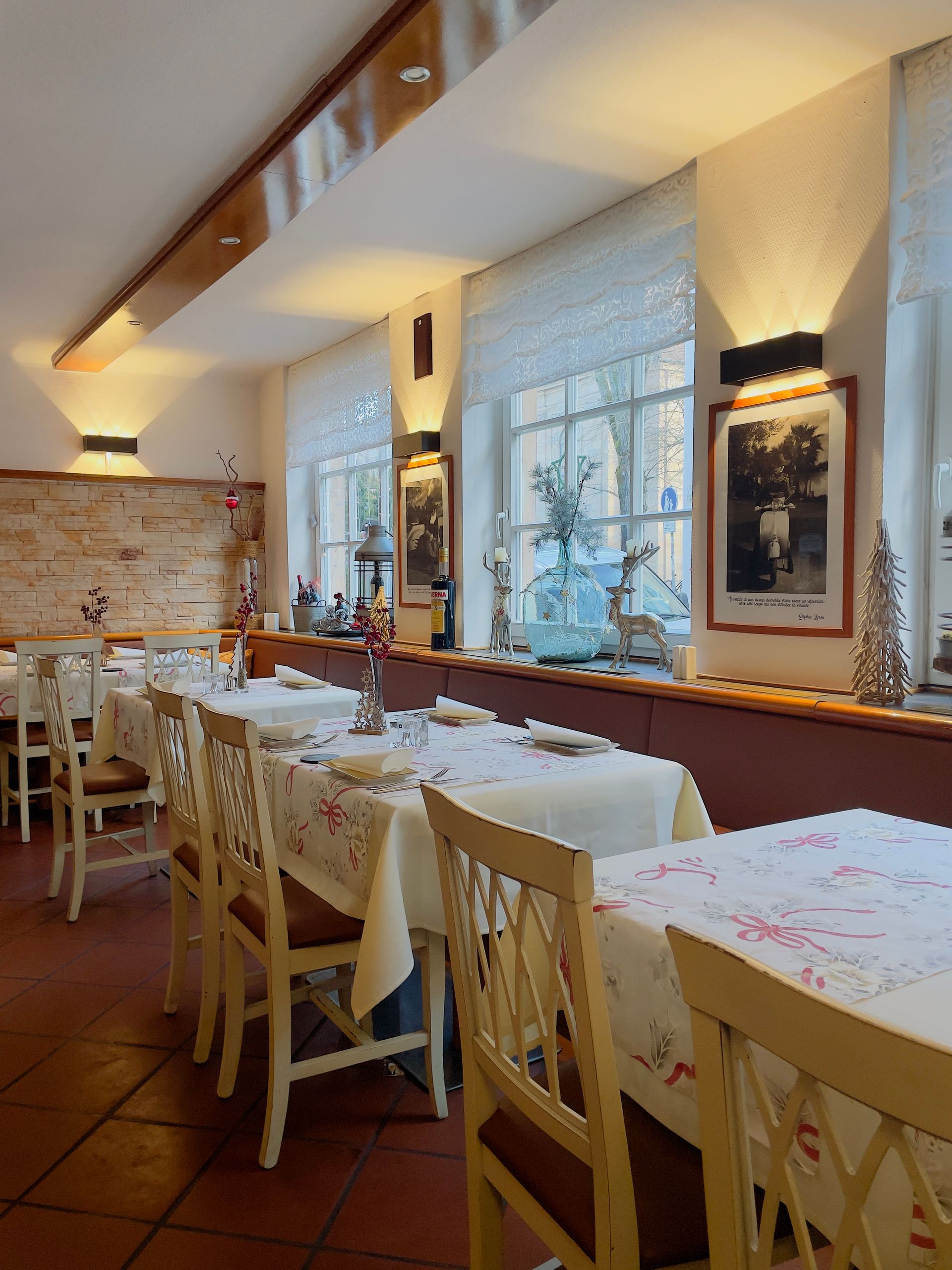 Ristorante Carpaccio Erlangen with wooden pizza stove One of the oldest Italian restaurants in Erlangen: Ristorante Carpaccio