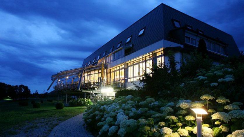 Außenansicht Stausee-Hotel Klose in Glems bei Metzingen