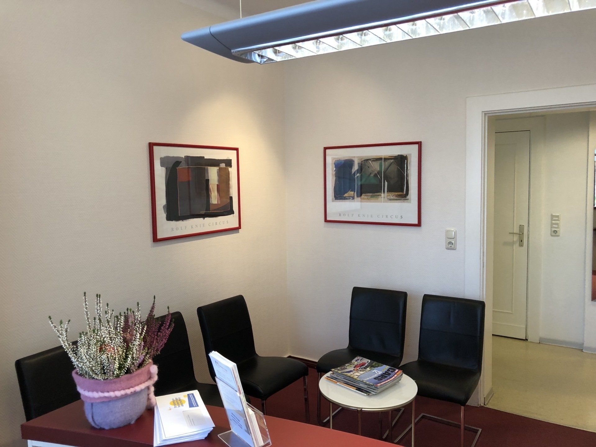 Wartebereich Wartebereich unserer Praxis