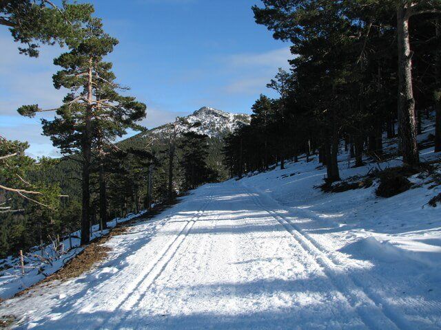 Pista de esquí de fondo en el Punto de Nieve Santa Inés.