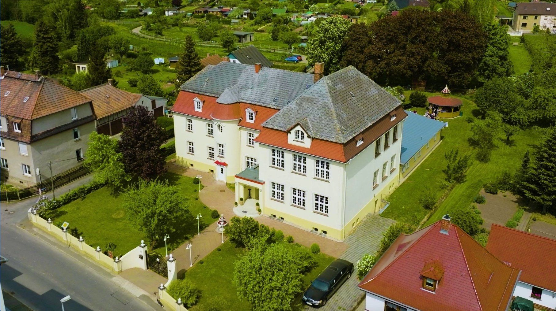 Villa D´Aragon, Gera, Hochzeiten, Fester, Seminare, Konzerte, Abiball,, Events, Hochzeitsauto