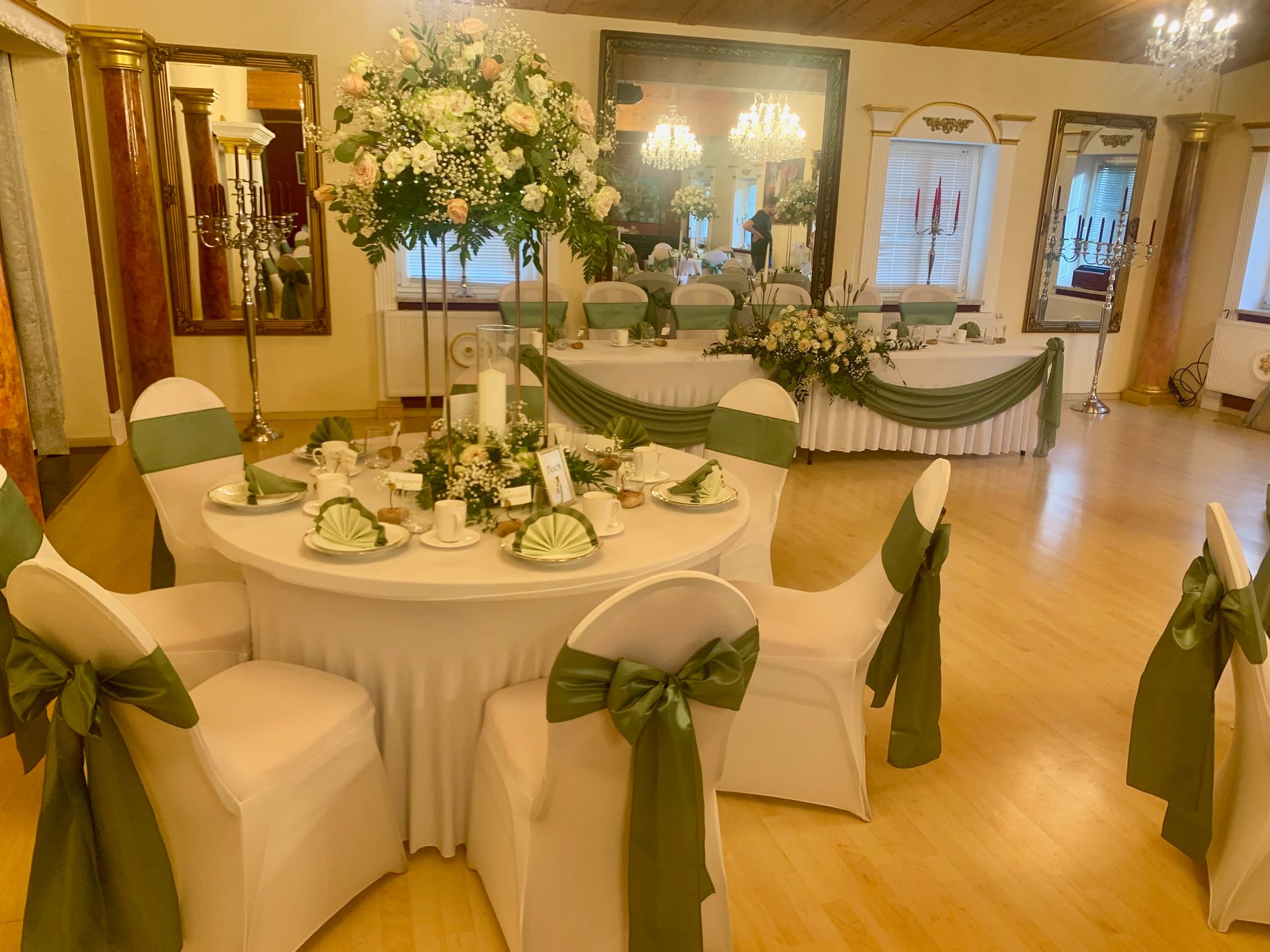 Villa D´Aragon, Gera, Hochzeiten, Fester, Seminare, Konzerte, Abiball,, Events, Hochzeitsauto