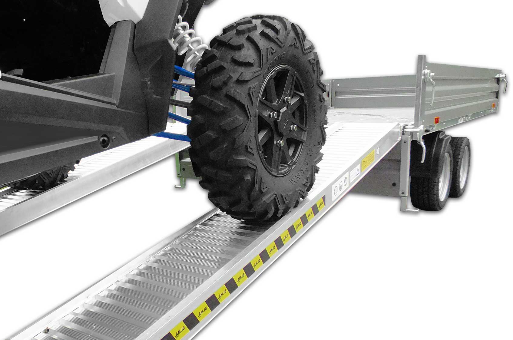Auffahrrampen führen wir in Traglast Ausführungen, von der gebogenen Verladeschienen bis hin zu Schwerlastrampen bis 10 Tonnen und mehr. Auffahrrampen von DIMA & Variant - beste Traktion und Stabilität mit bewährter Qualität