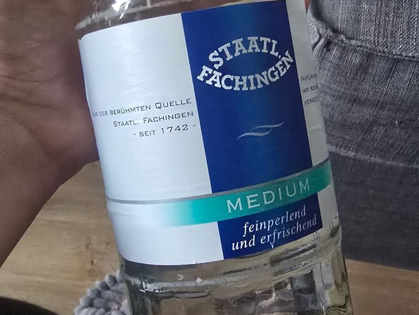 Kurwasser Staatl. Fachingen