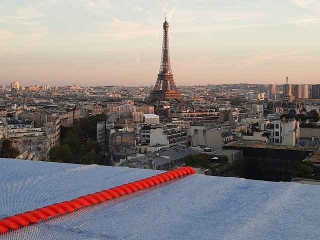 paris mit eiffelturm