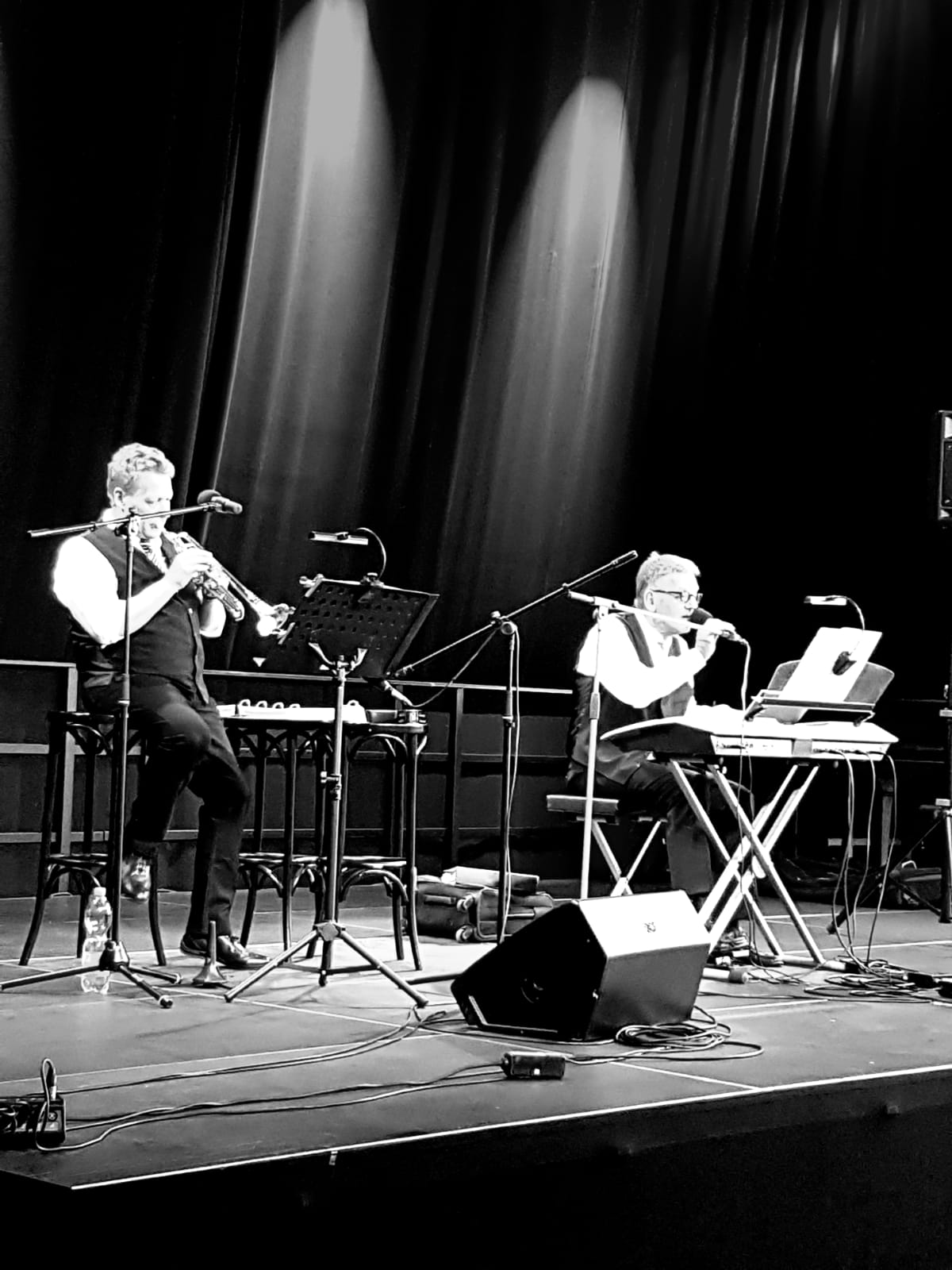 THE TWO ISLANDERS Livemusic for special moments THE TWO ISLANDERS