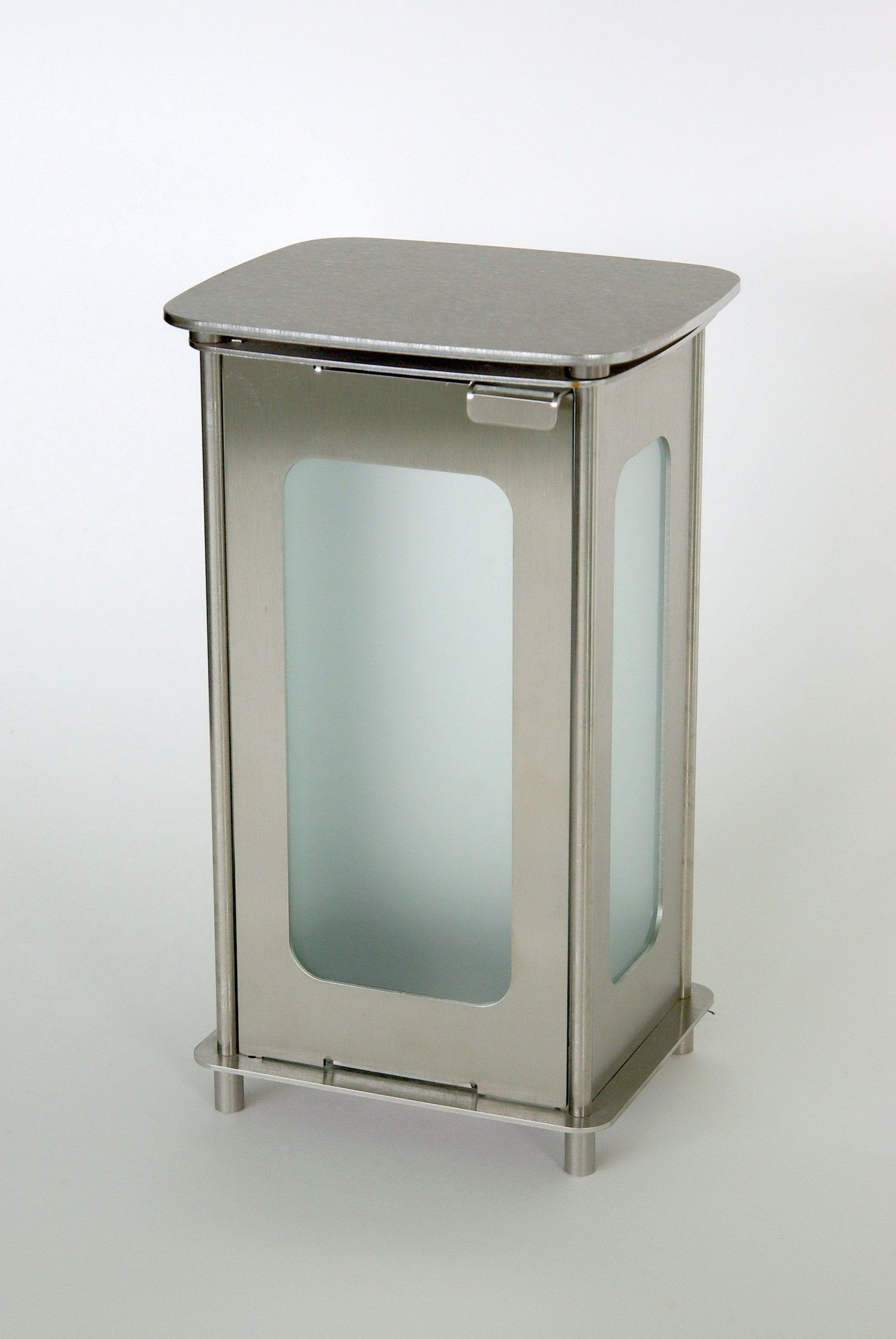 Grabschmuck und Grableuchten aus Edelstahl