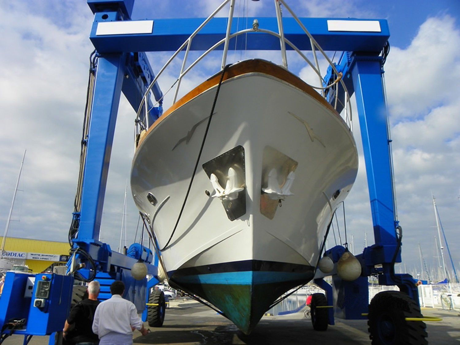 marine surveyor marseille