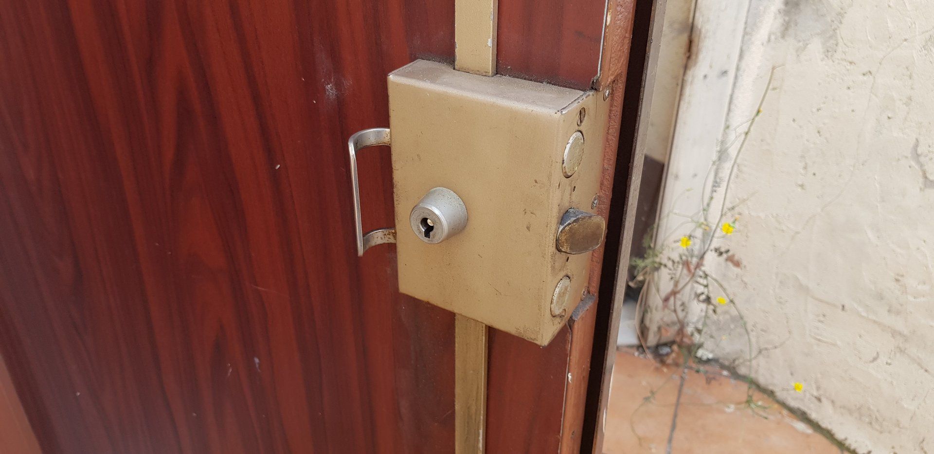 La serrure dans laquelle le cylindre de type Picard est installé.