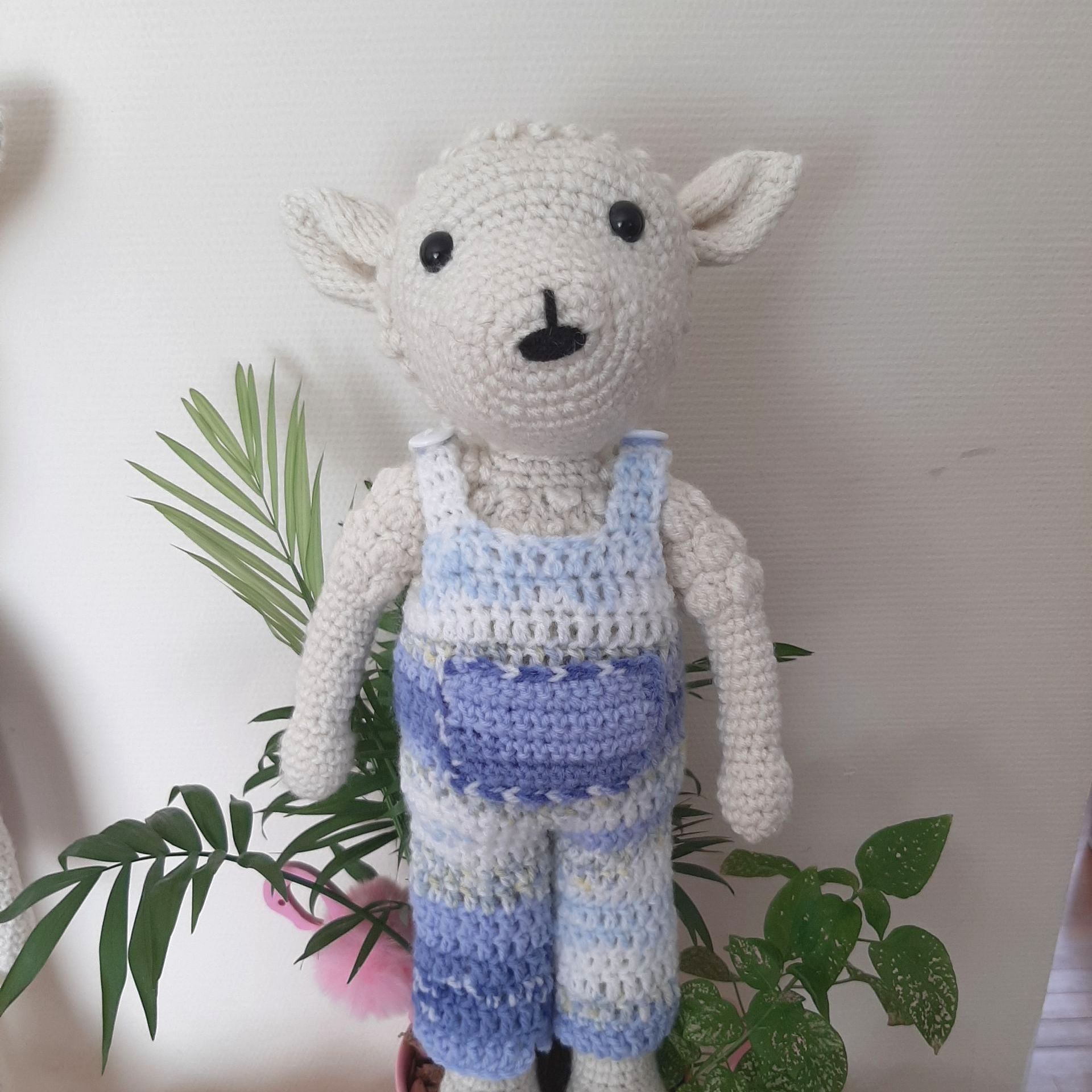 Amigurumis mouton, Doudou mouton, dessine moi un mouton, mouton au crochet, crochet et tricot, mouton en peluche, animaux de la ferme
