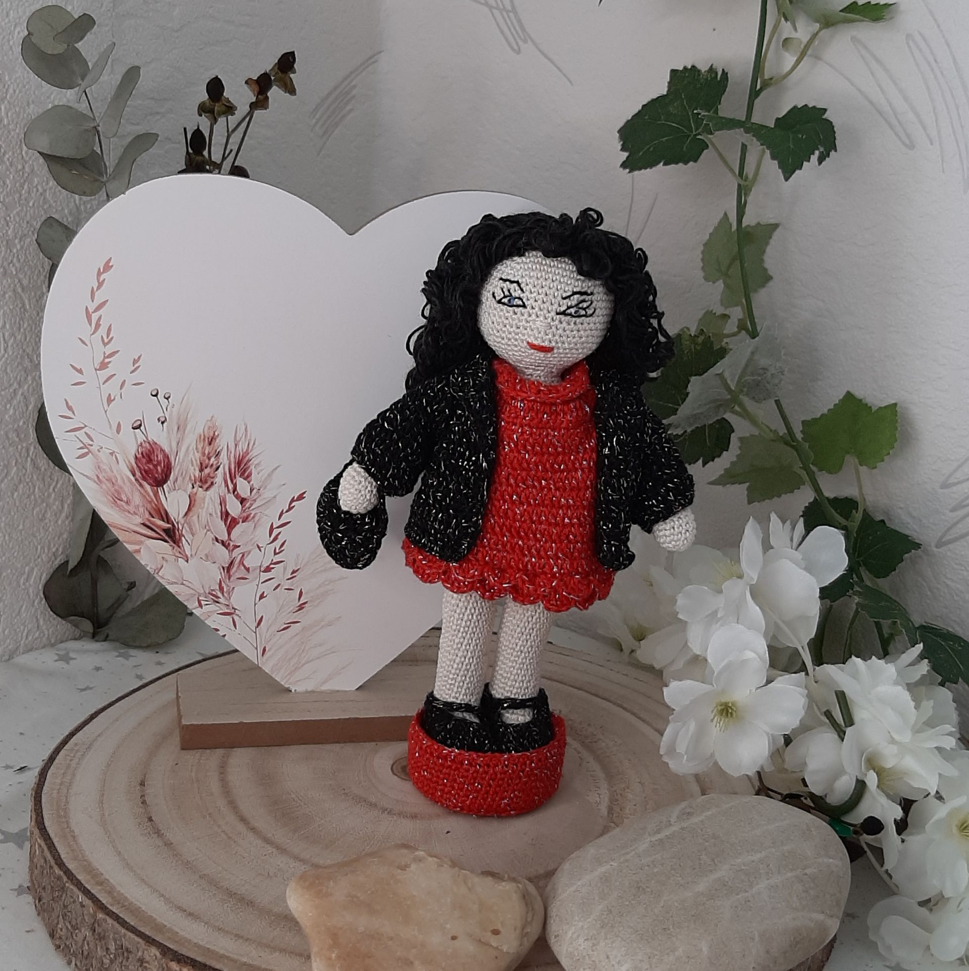Valentine, l'amoureuse Poupée valentine au crochet