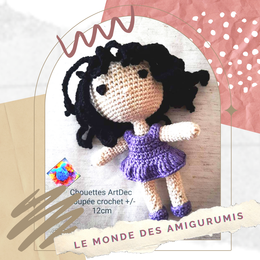 Amigurumis poupée miniature robe violette cheveux noirs création Chouettes ArtDec
