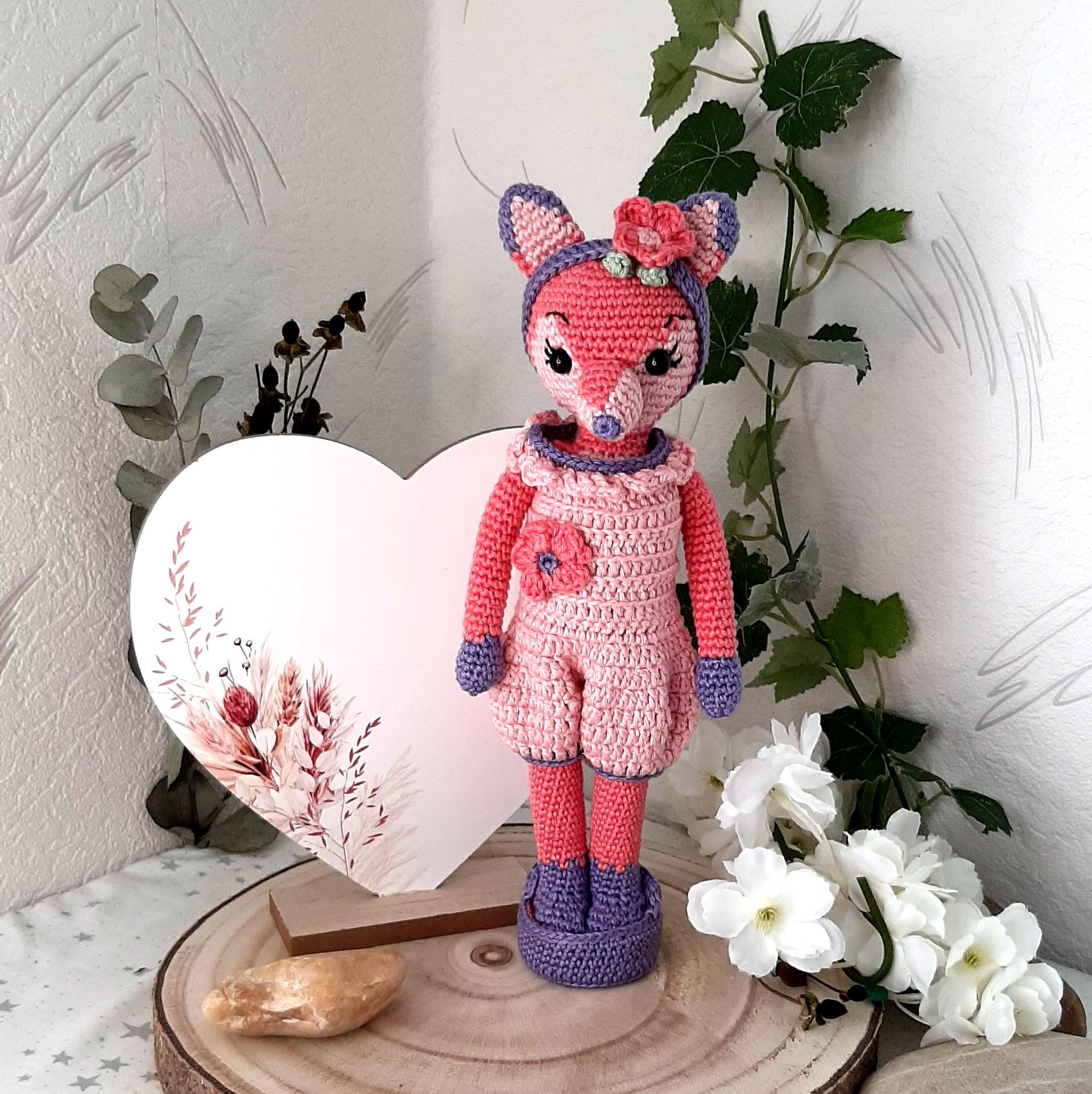 Renarde en barboteuse rose