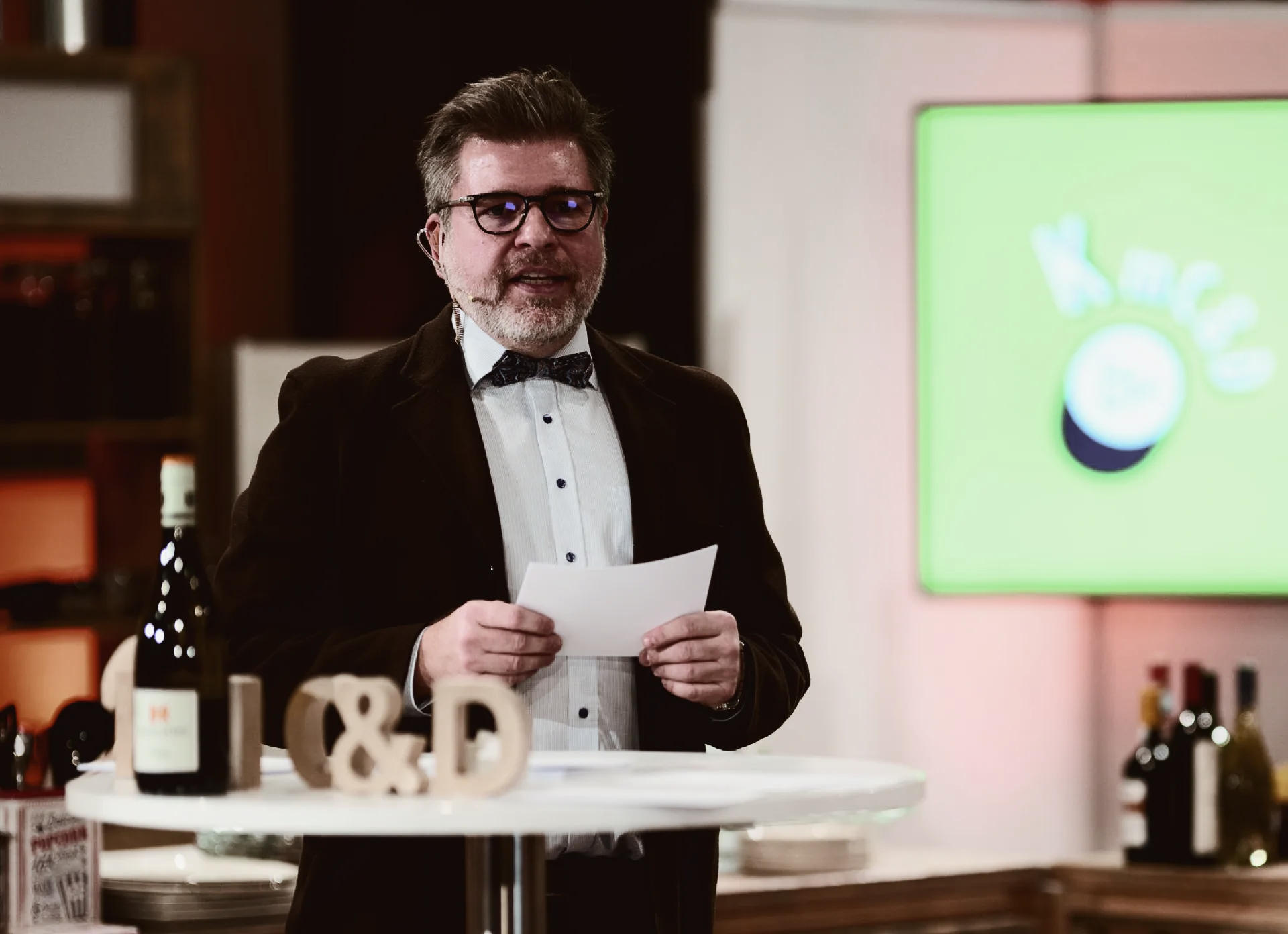 Michael Balzer moderiert den digitalen Event Küchentalk mit Charme & Dose