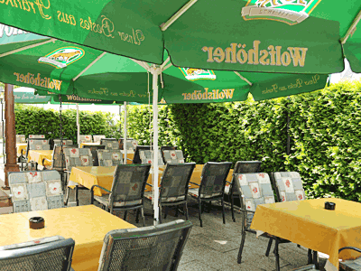 Garten im Restaurant L'Incontro in Schwaig