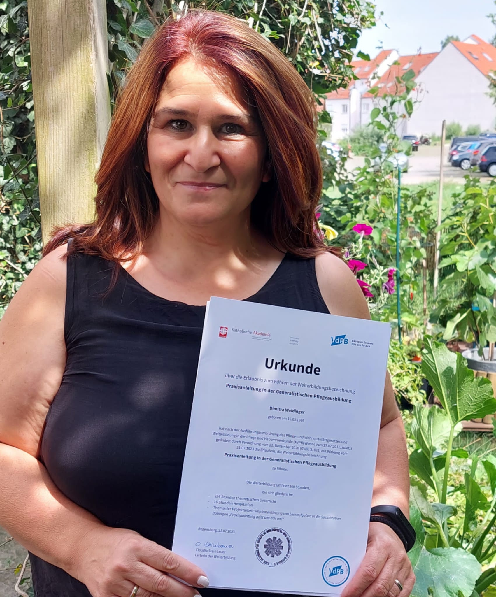 Bild Unsere Praxisanleiterin Dimitra Weidinger hat ihre Weiterbildung zur Praxisanleiterin mit der Note 1,0 abgeschlossen. Ein schöner Grund zum Feiern! Herzlichen Glückwunsch!!!