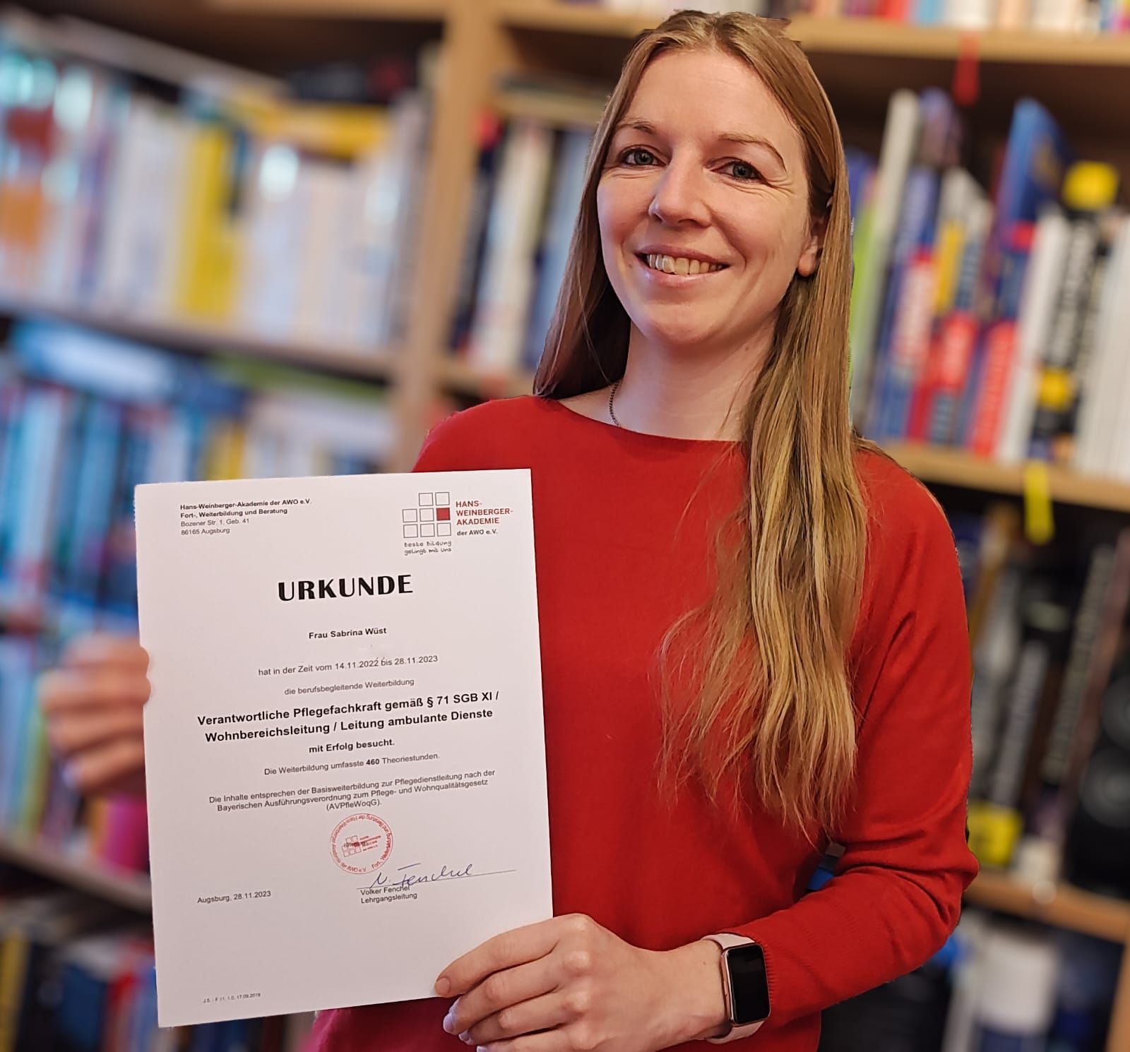 Bild Sabrina Wüst Mitarbeiterin der Sozialstation Bobingen bei der Feier zum Projektabschluss ihres Digitalisierungsprojektes