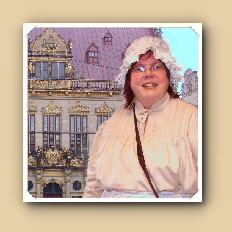 weiße Haube, beiges Hemd, gestreifte Schürze, im Hintergrund der Schüttinger, Foto und Bearbeitung© Britta Ogasahara