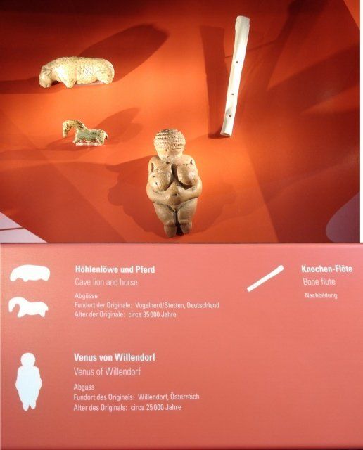 Venus von Willendorf, Hölenlöwe und Pferd, Knochenflöte