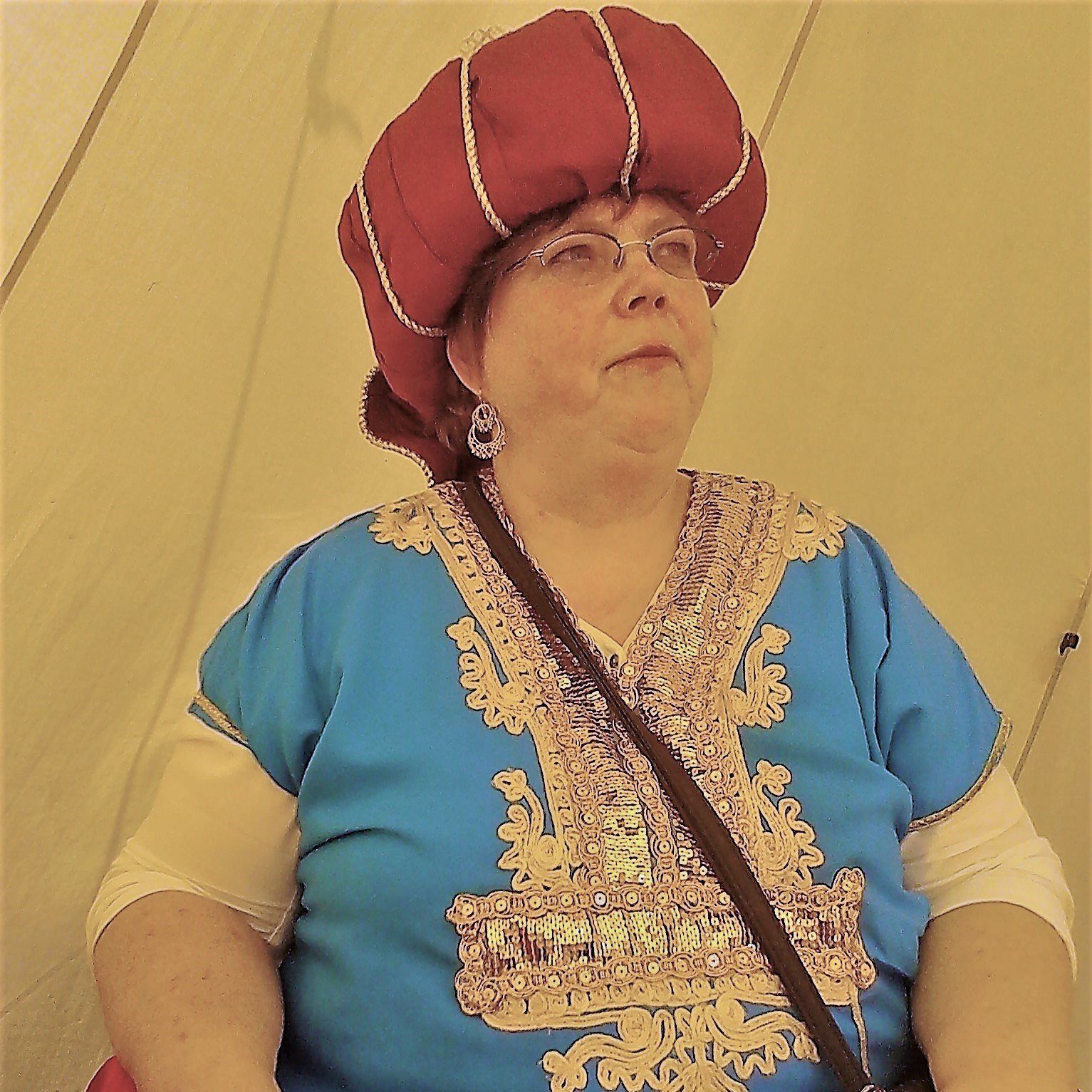 Der kleine Muck, 1001 Nacht, arabische Geschichten, Spagelfest in Rethem, roter Turban, blaue goldbestickte Tunika