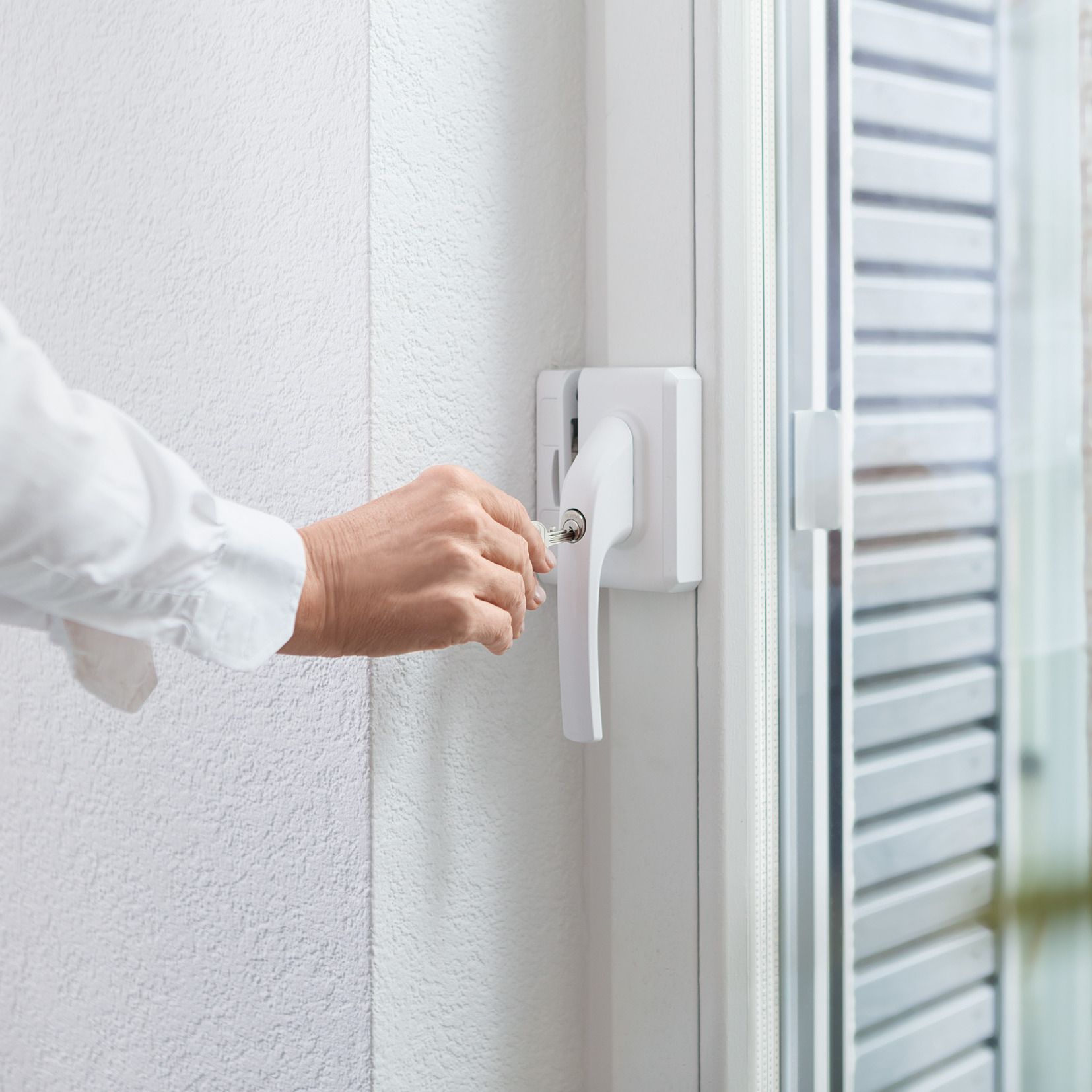 Einbruchhemmendes Fenster mit Pilzkopfverriegelung.