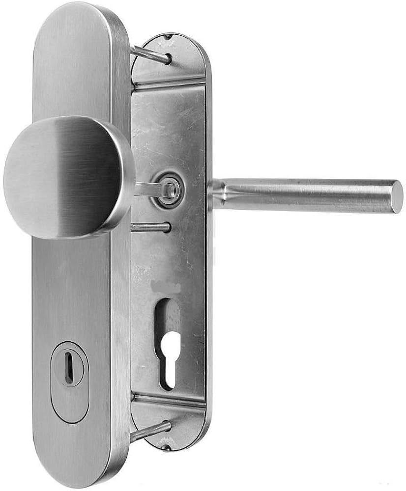 Ein Schutzbeschlag mit Zylinderschutz auf einer Haustür in Achim – sicher und stilvoll.