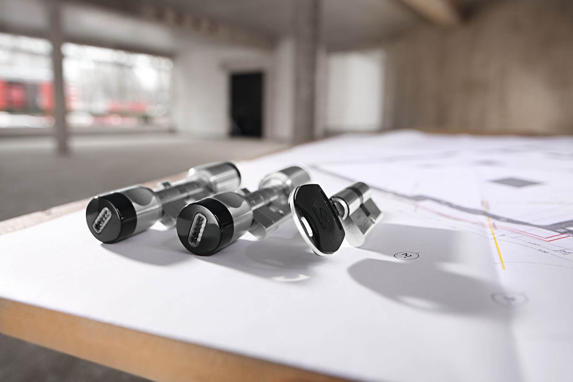 Elektronische Schließanlage mit Hybridlösung in einem Bürogebäude in Bremen.