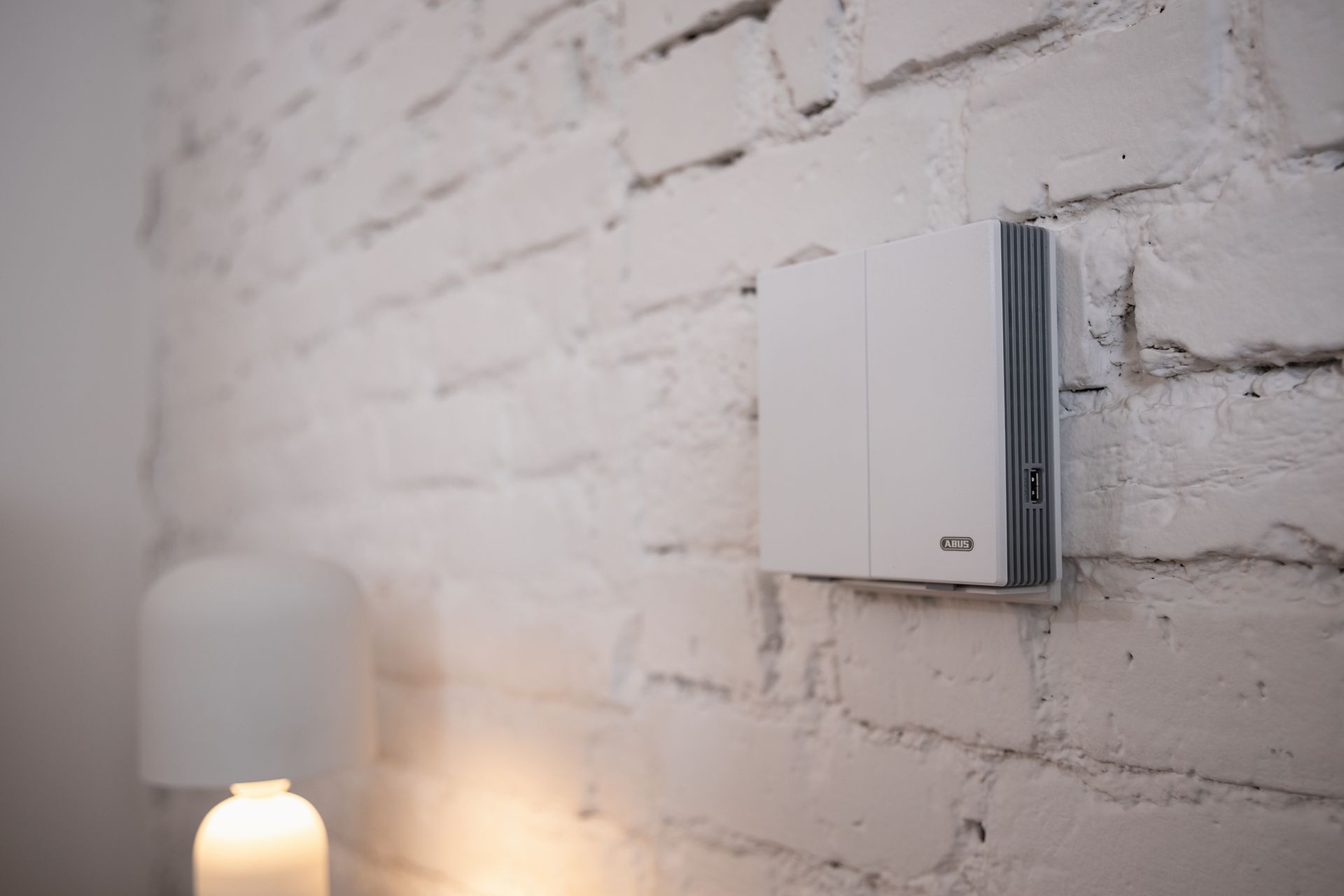 Installation der ABUS Comfion Alarmanlage durch Schlegel Sicherheitstechnik in Bremen.