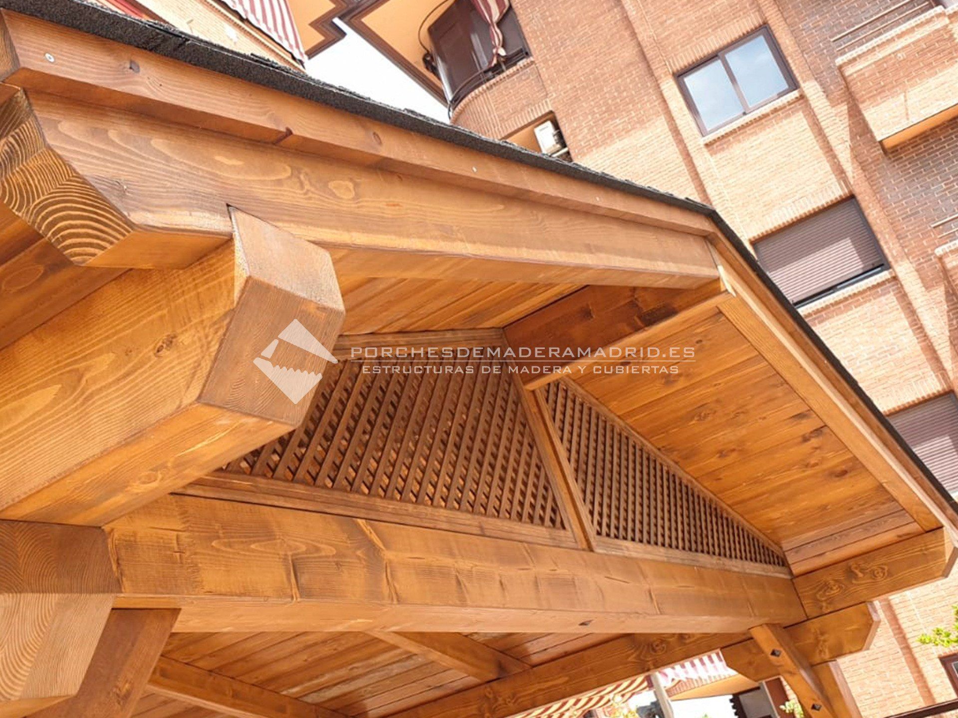 Cenador de madera 2 aguas