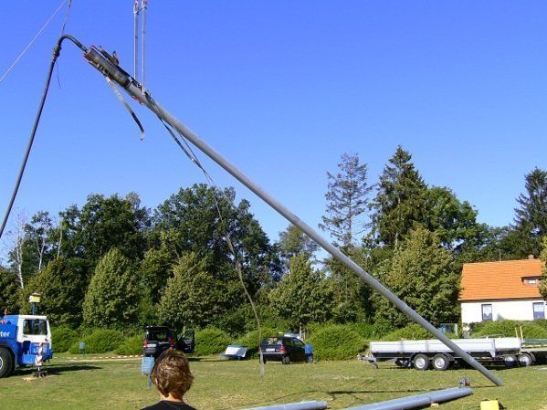 Chantier pousse-tube avec le MARTEAU POUSSE-TUBE TERRA-HAMMER TR 200mini