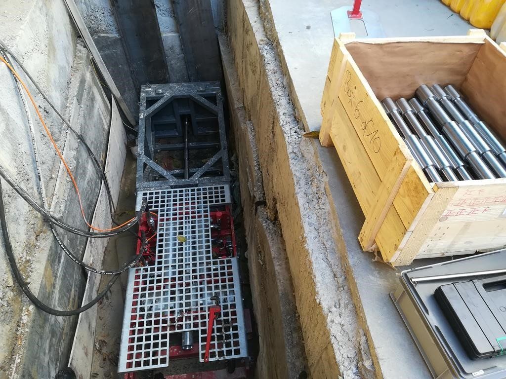 Réhabiliattion de canalisation par éclatement ou tubage avec l'éclateur à barres TERRA-EXTRACTOR X1000