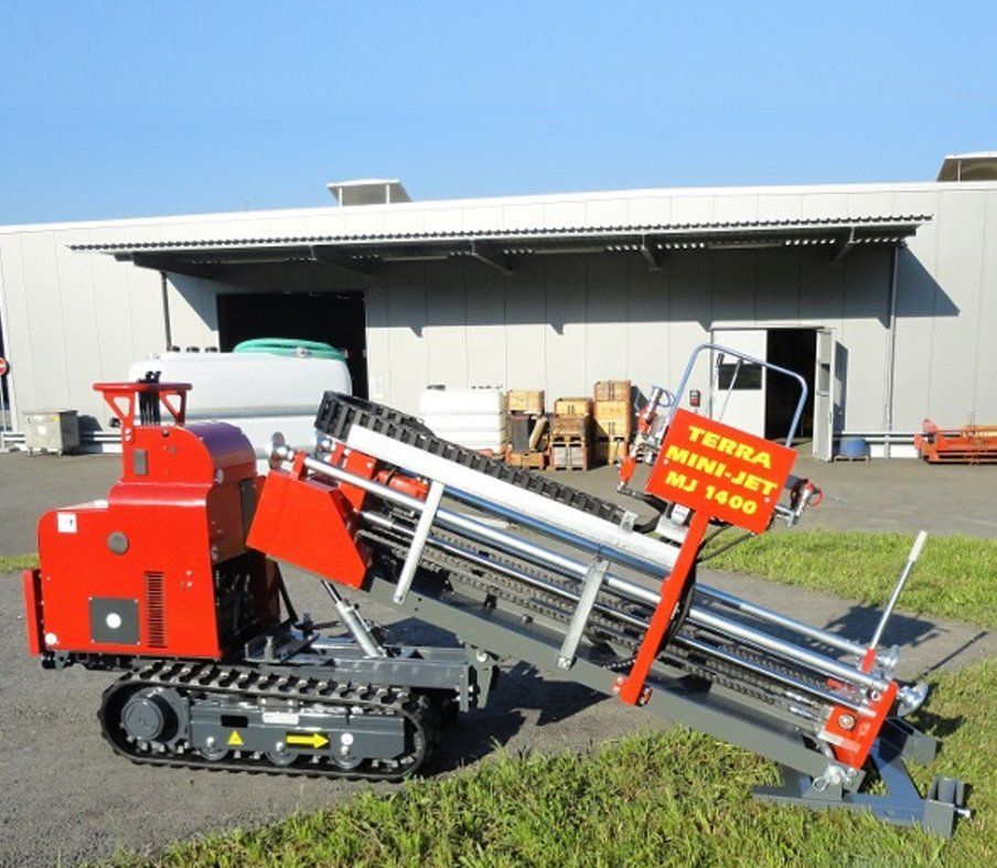 MINI-JET 1600 FOREUSE DIRIGÉE FOND DE FOUILLE sur chassis roulant de surface