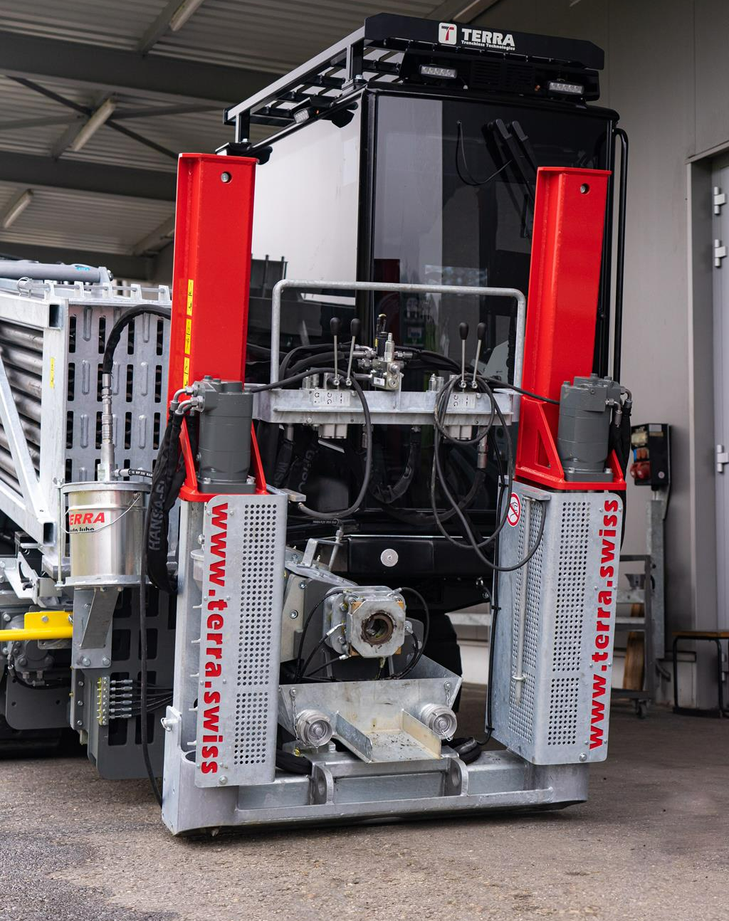 Magasin de tiges de forage avec système de rechargement de la FOREUSE HORIZONTALE DIRIGÉE DE SURFACE TERRA JET DJ23