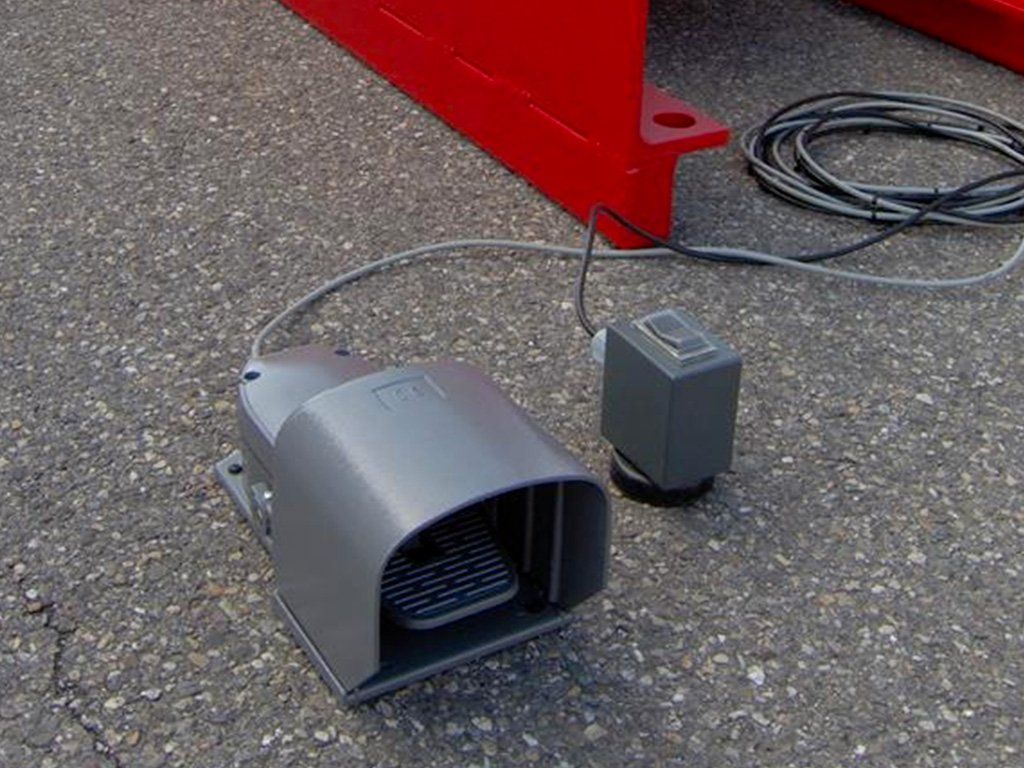 Commande à distance de l'éclateur à barres TERRA-HYDROCRACK HC600