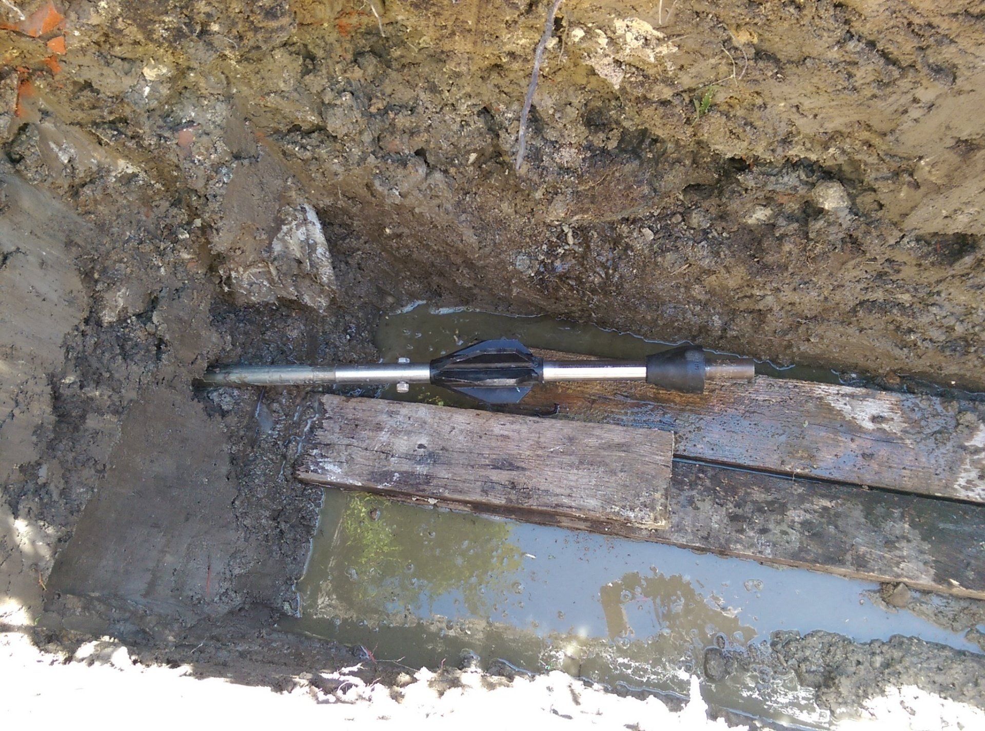 Fonçage horizontal dirigée avec le FONCEUR HORIZONTAL DIRIGÉ COMPACT TERRA-JACK 125