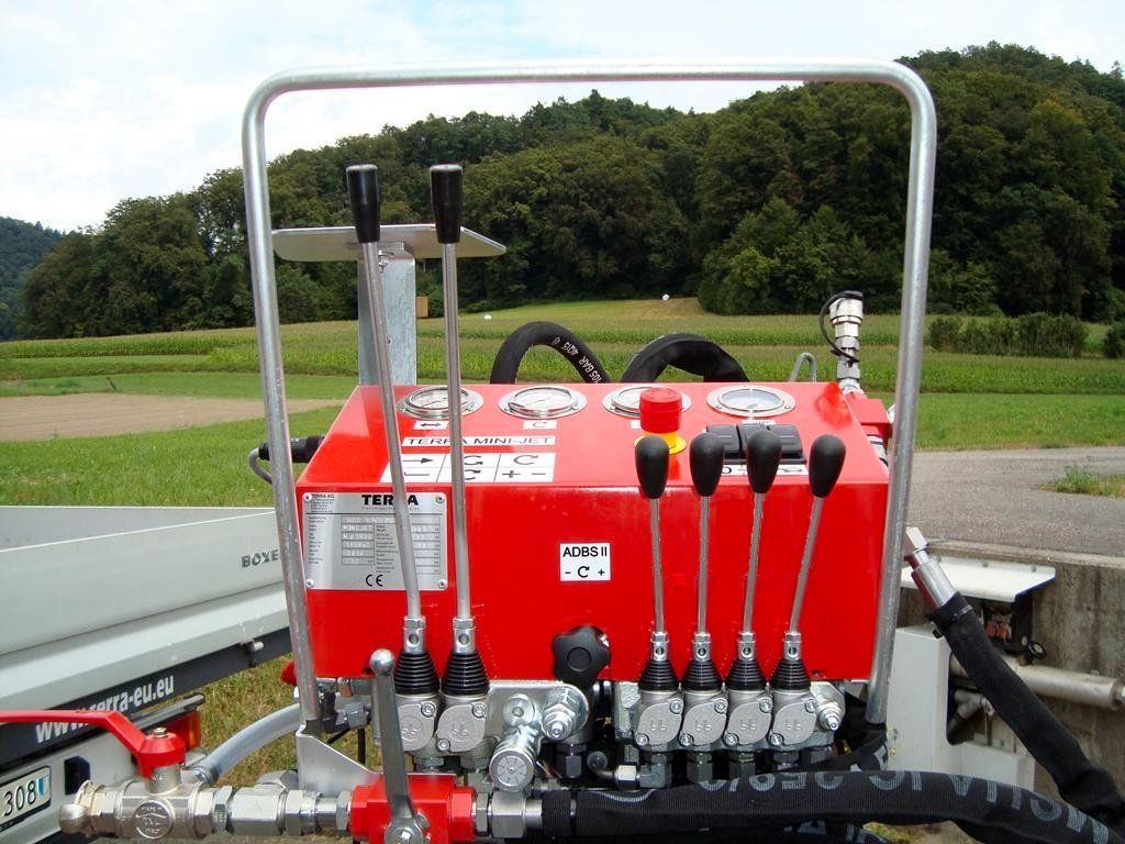 Pupitre de contrôle de la Foreuse Horizontale Dirigée HDD de fond de fouille MINI-JET MJ1600 LV