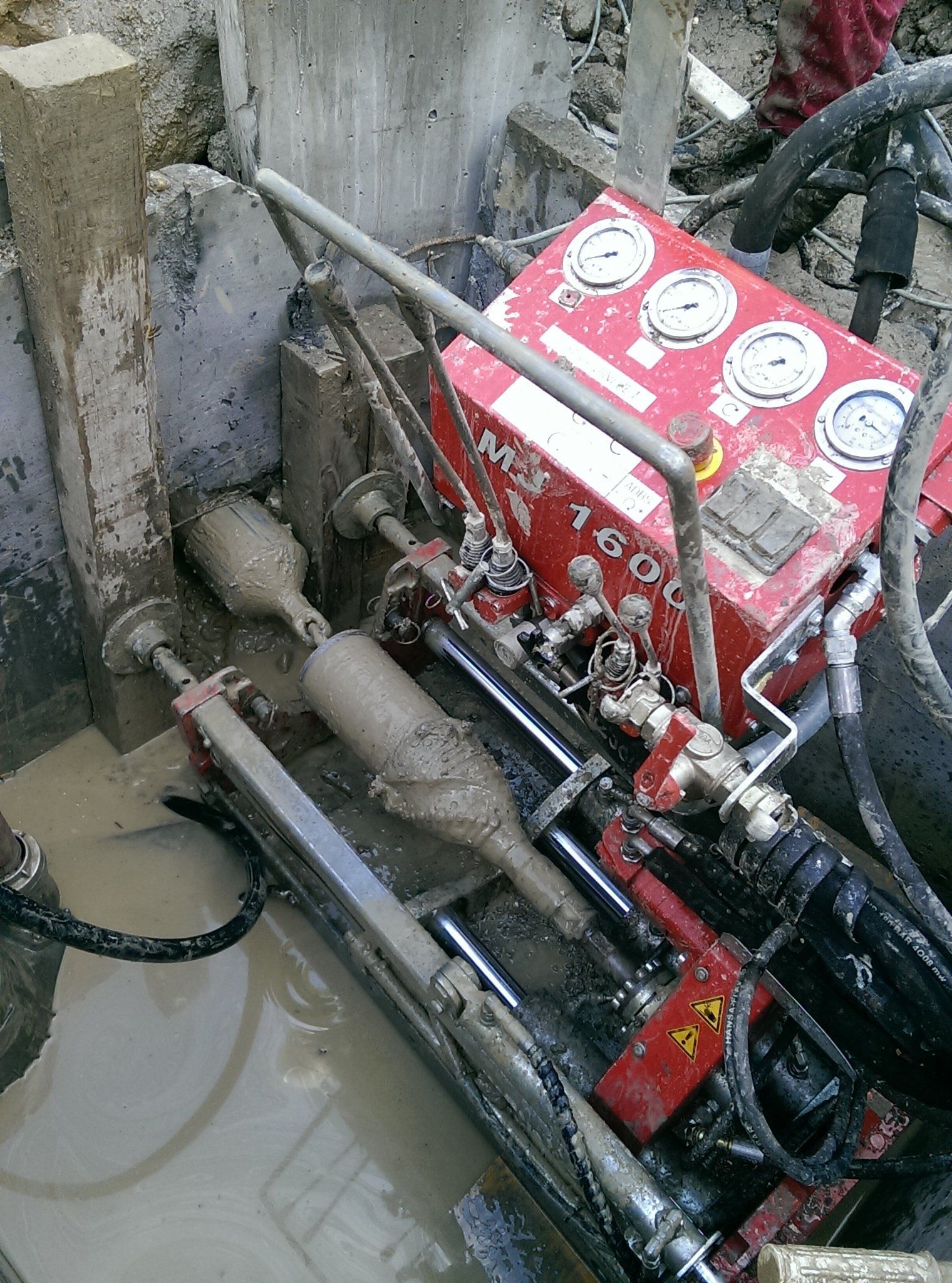 Forage Dirigé HDD de fond de fouille, foreuse horizontale dirigée HDD TERRA MINI-JET MJ1600 DR